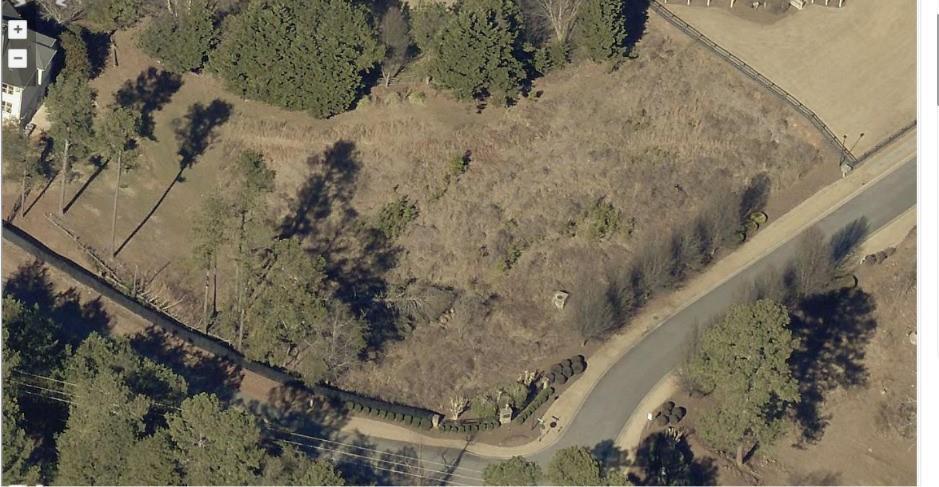 8365 Berringer Point Dr., Gainesville, GA 30506
