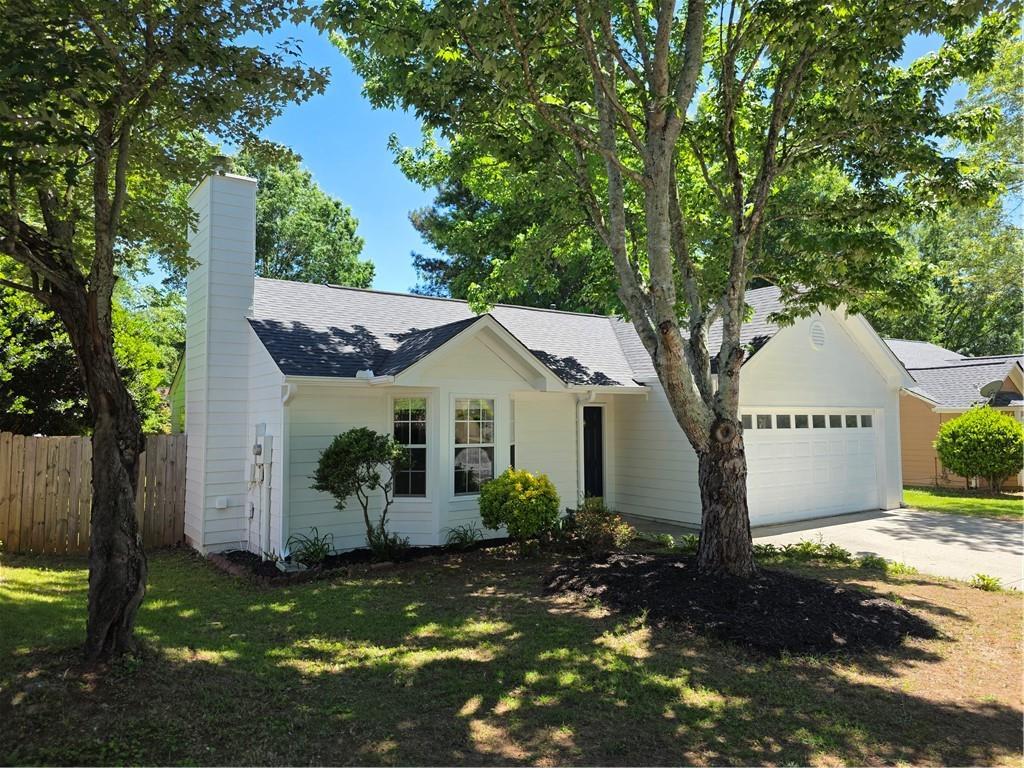 205 Hayward Ln., Lawrenceville, GA 30044