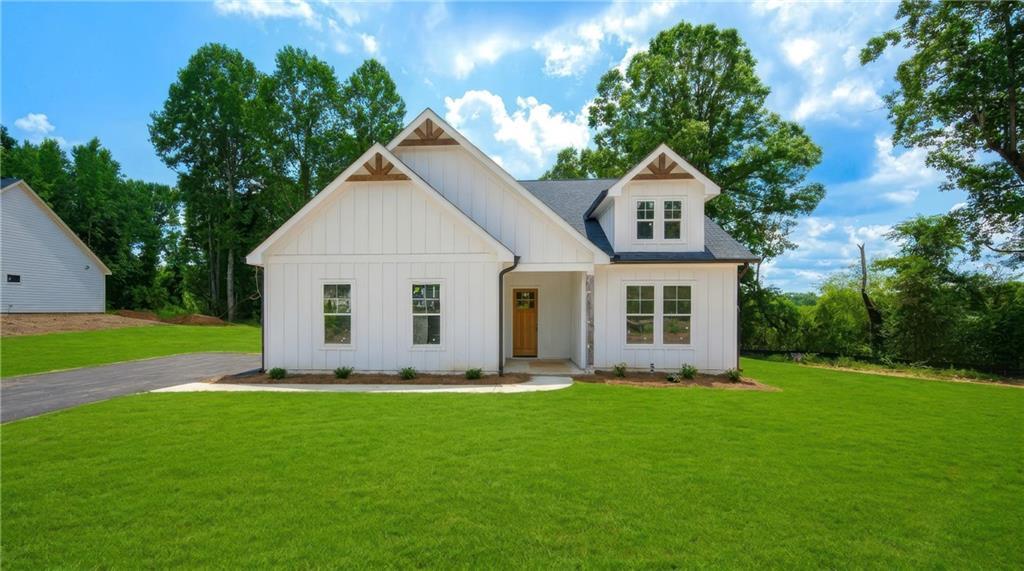 4835 Price Rd., Gainesville, GA 30506