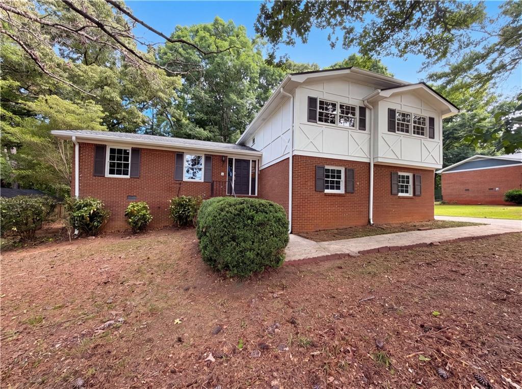 1938 Surrey Tr., Conyers, GA 30013