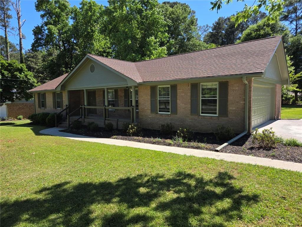 1697 Fremont Dr., Stone Mountain, GA 30087