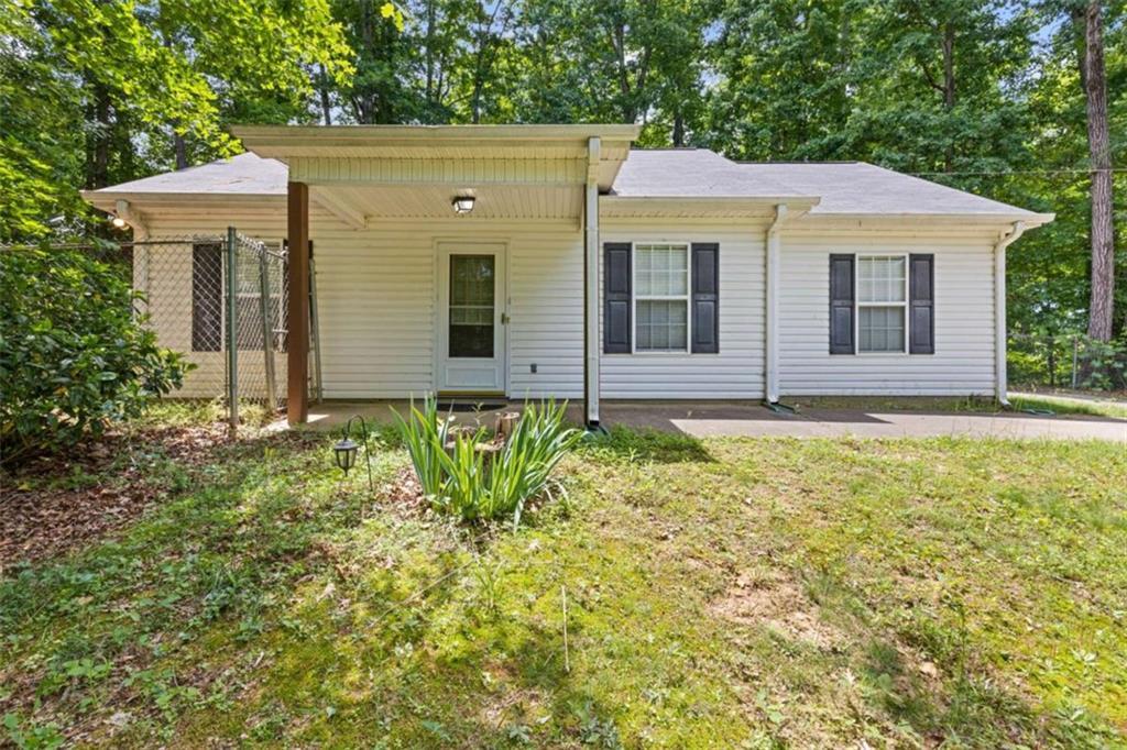 15 Twin Lakes Rd., Winder, GA 30680