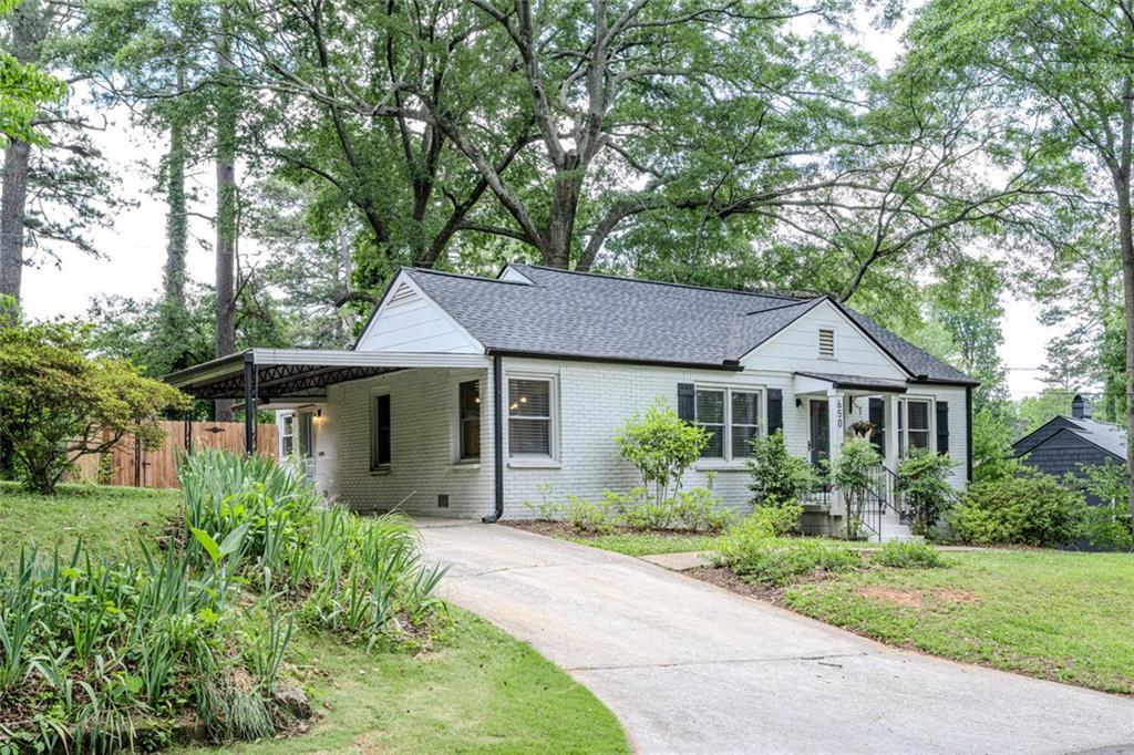 650 Campbell Cir., Atlanta, GA 30354