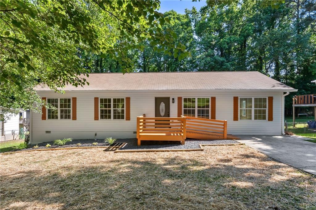 4005 Knightsbridge Rd., Kennesaw, GA 30144