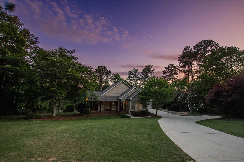 3279 Wages Cir., Dacula, GA 30019