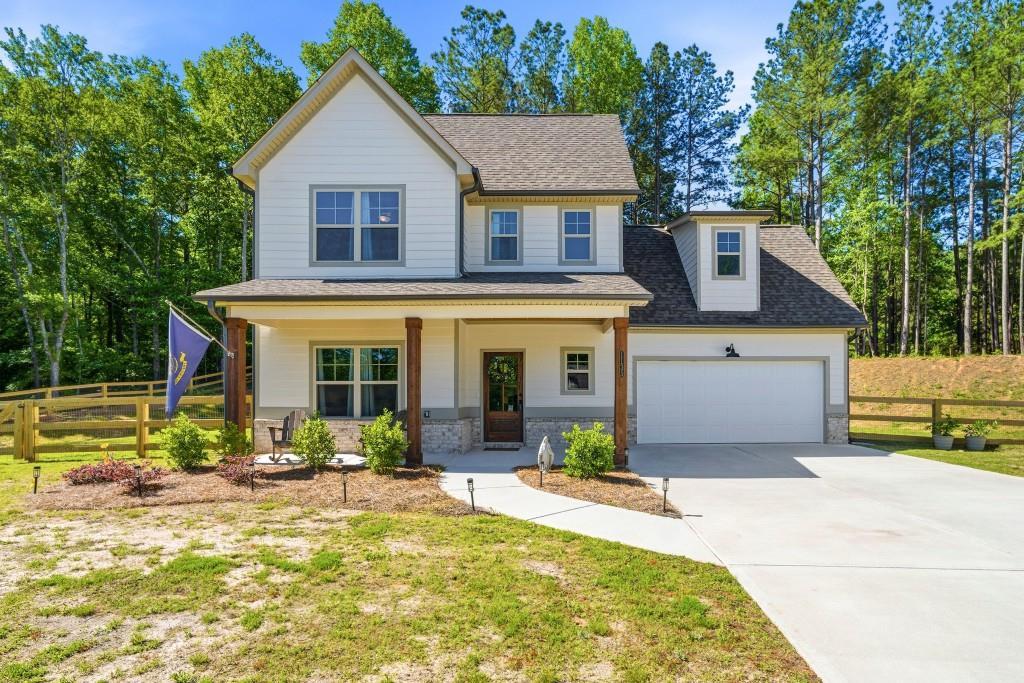 1135 Awenasa Dr., Villa Rica, GA 30180