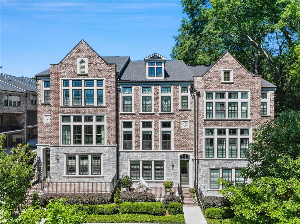230 Devin Pl., Atlanta, GA 30305