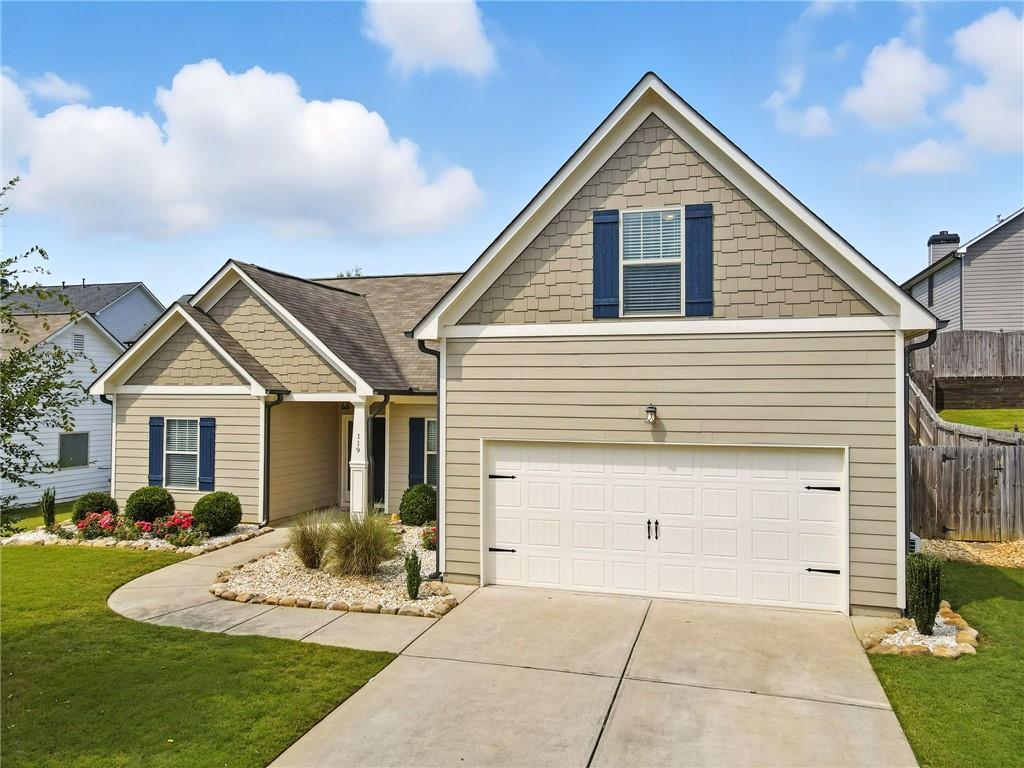 119 Kestrel Ct., Dawsonville, GA 30534