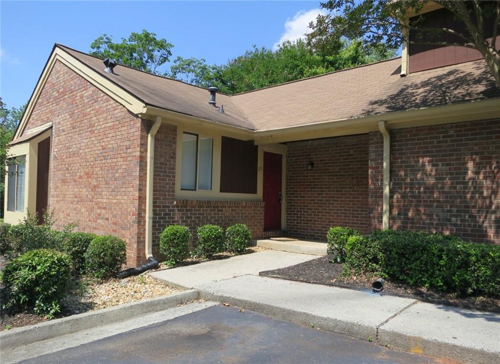 25 Country Place Ct., Alpharetta, GA 30005