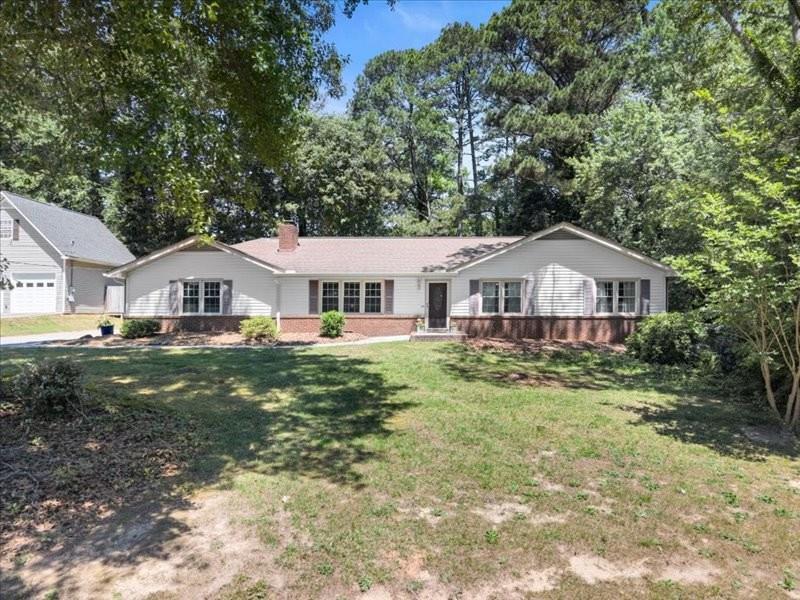 2117 Hartridge Dr., Snellville, GA 30078