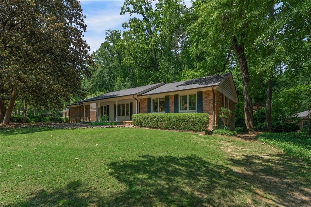 2564 Lake Flair Cir., Atlanta, GA 30345