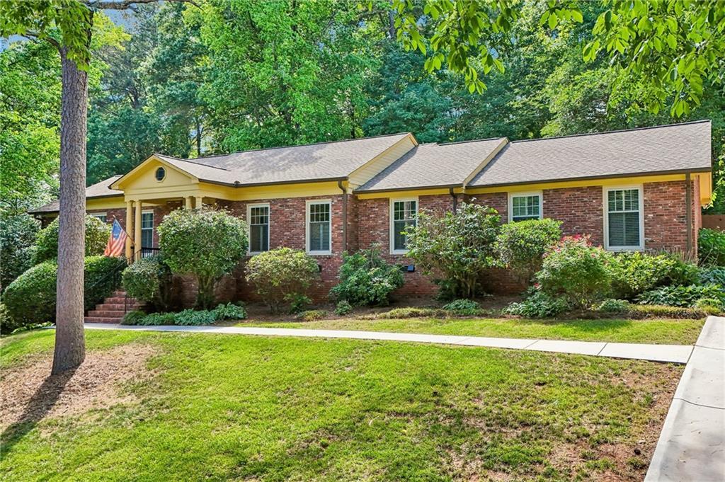 1067 Hess Dr., Avondale Estates, GA 30002