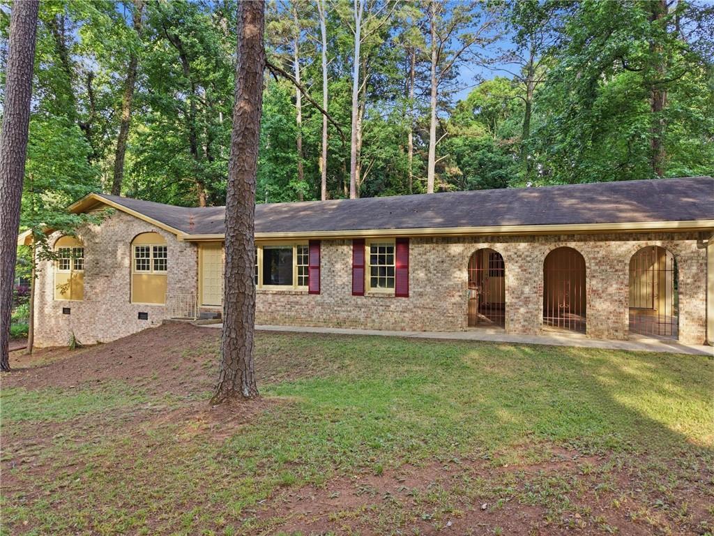5657 Mountainbrooke Ct., Stone Mountain, GA 30087