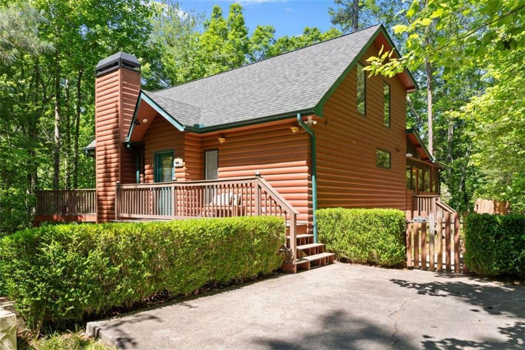 1688 Bahn Innsbruck, Helen, GA 30545