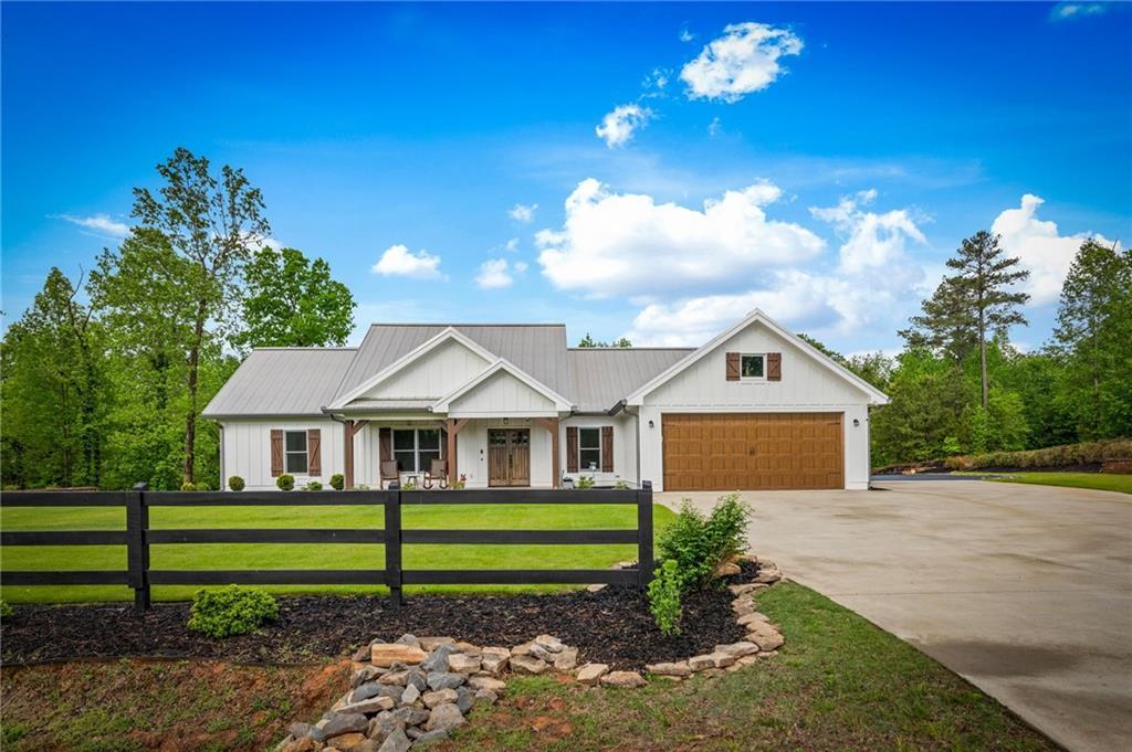 704 Town Creek Church Rd., Talking Rock, GA 30175