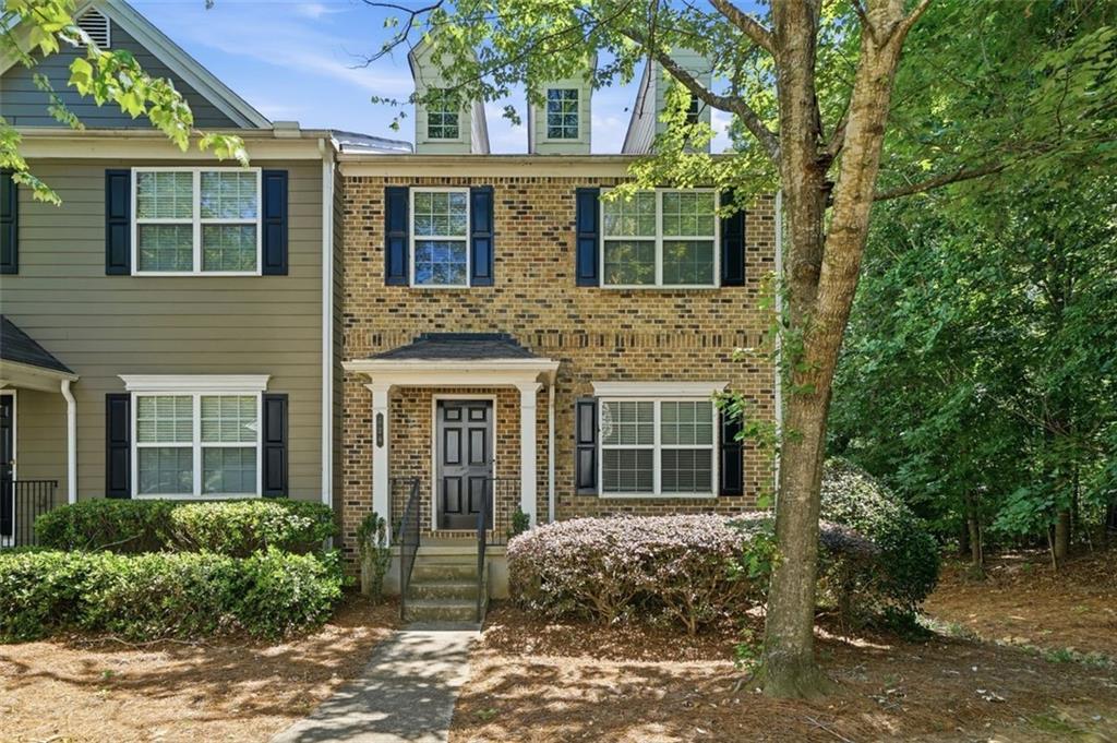 726 Breeze Ln., Woodstock, GA 30188