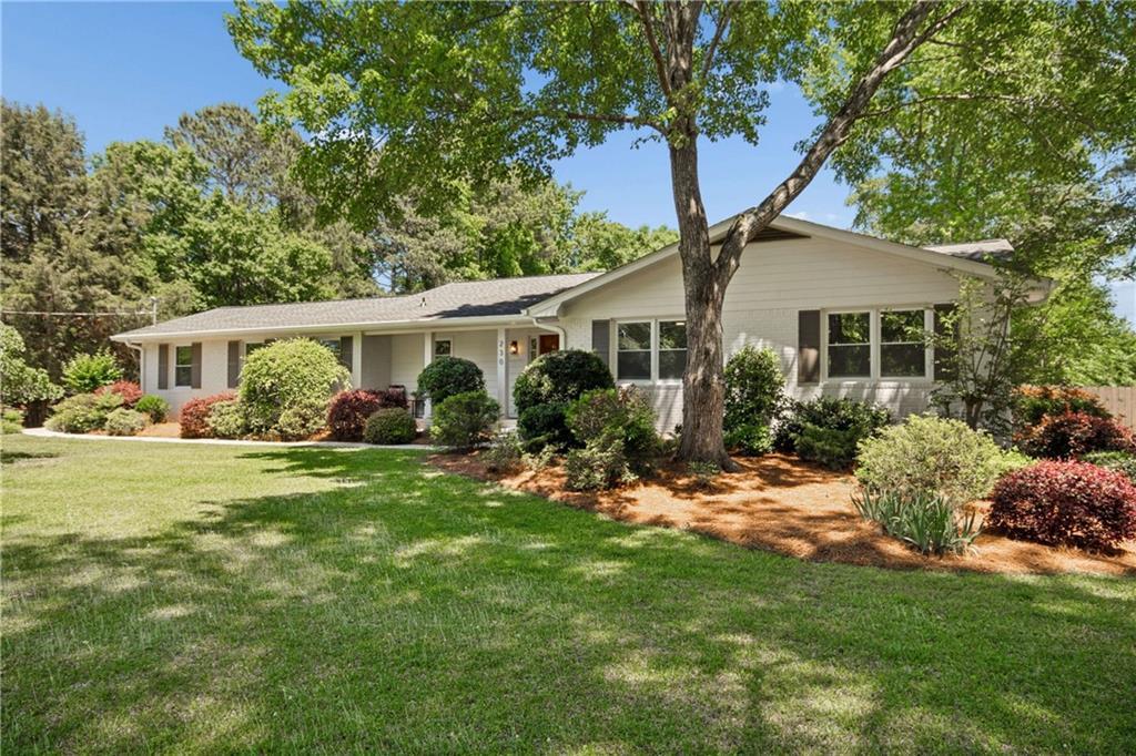230 Chateau Dr., Fayetteville, GA 30214