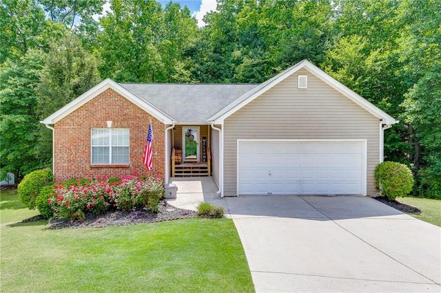 New Homes with Master Bedrooms on the 1st Floor in Flowery Branch: May 16th to May 22nd