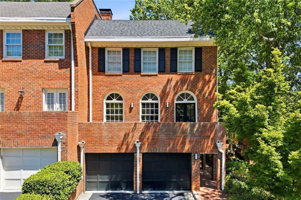 425 Jefferson Cir., Sandy Springs, GA 30328