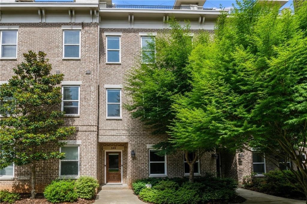 345 Brownstones Cir., Atlanta, GA 30312
