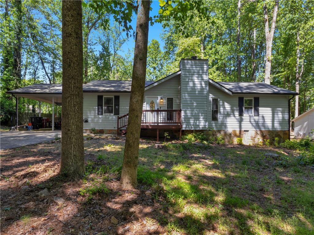 5483 Tonowanda Dr., Acworth, GA 30102