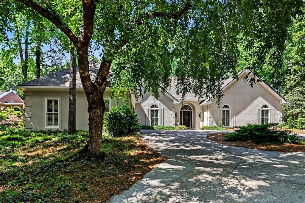 2565 Fairview Dr., Cumming, GA 30041