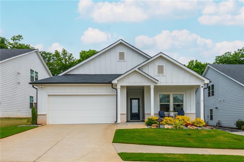 631 Valdosta Dr., Canton, GA 30114
