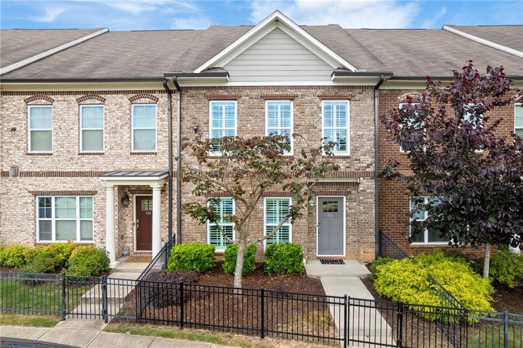 916 Westmoreland Cir., Atlanta, GA 30318