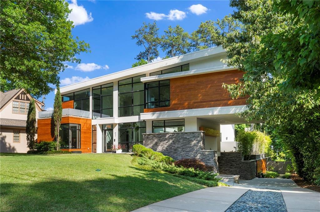 937 Berkshire Rd., Atlanta, GA 30324