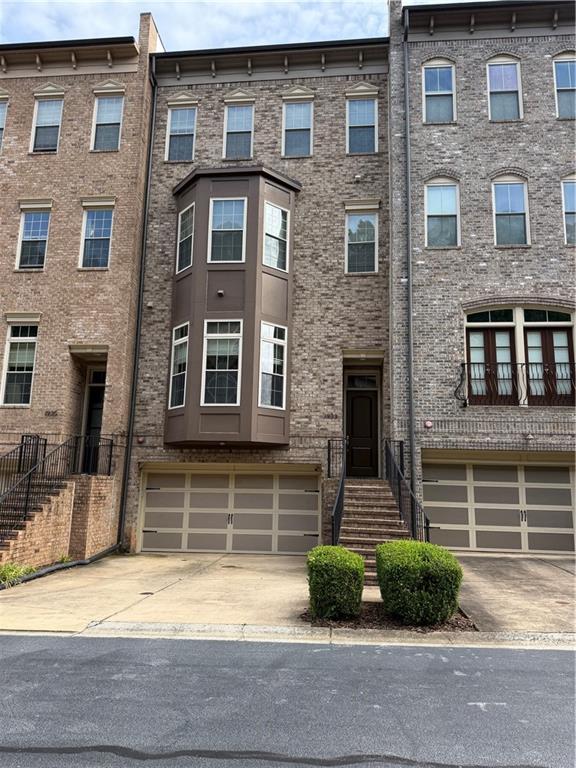 1933 Ridgemont Ln., Decatur, GA 30033