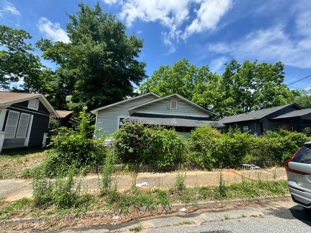 1049 Smith St., Atlanta, GA 30310