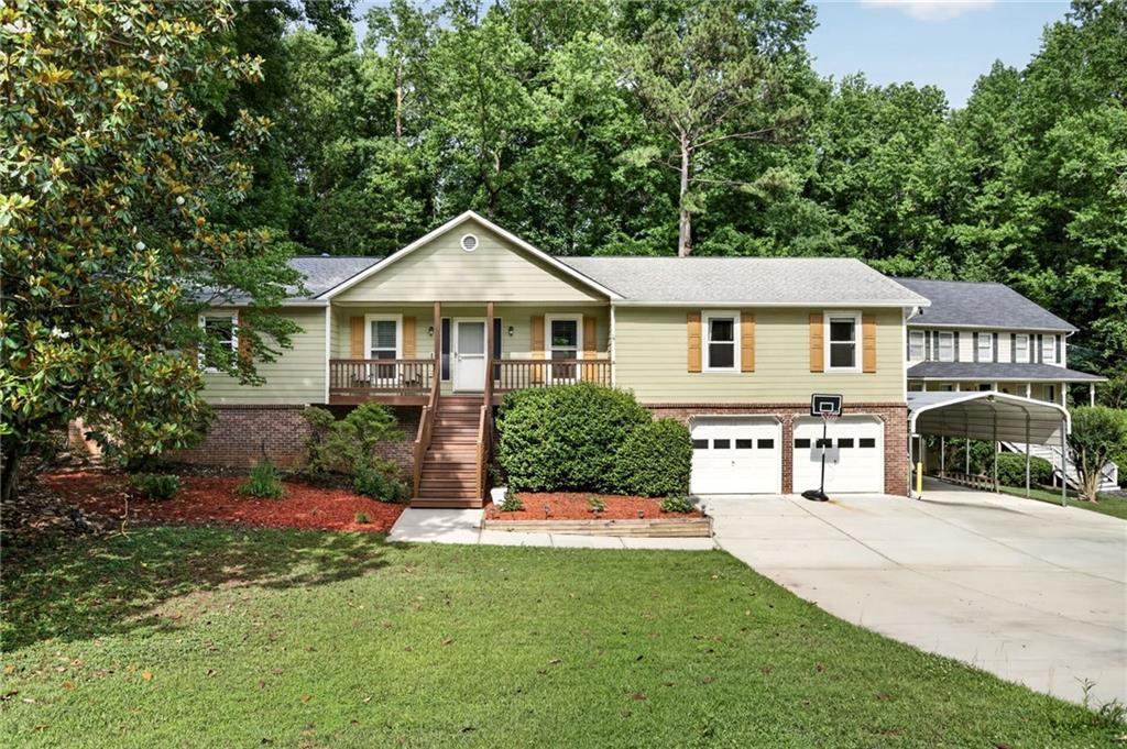 1526 Hickory Dr., Lilburn, GA 30047