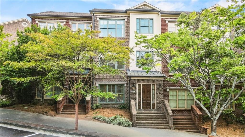 6075 City Walk Ln., Atlanta, GA 30328