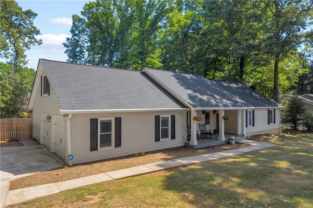2960 Mobley Dr., Dacula, GA 30019