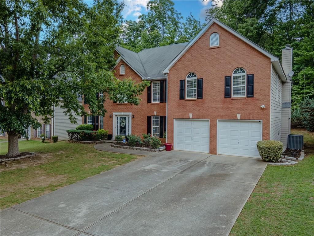 6042 Fairington Farms Ln., Lithonia, GA 30038