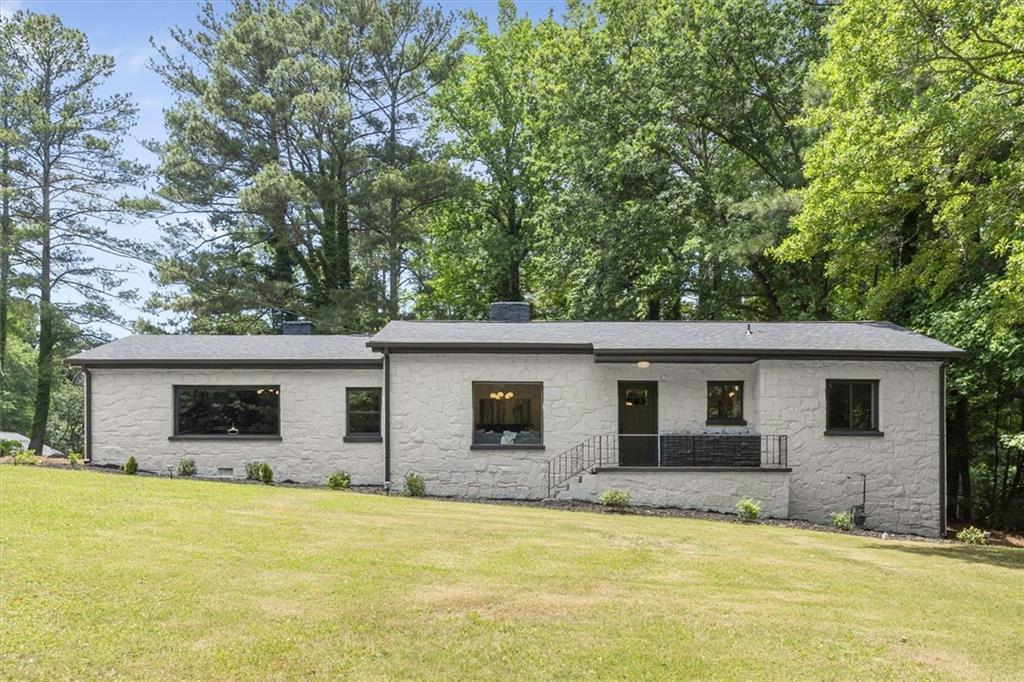 1595 Pinehurst Dr., Atlanta, GA 30311