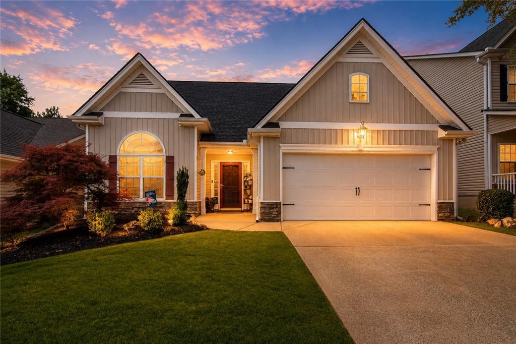 129 Village Dr., Canton, GA 30114