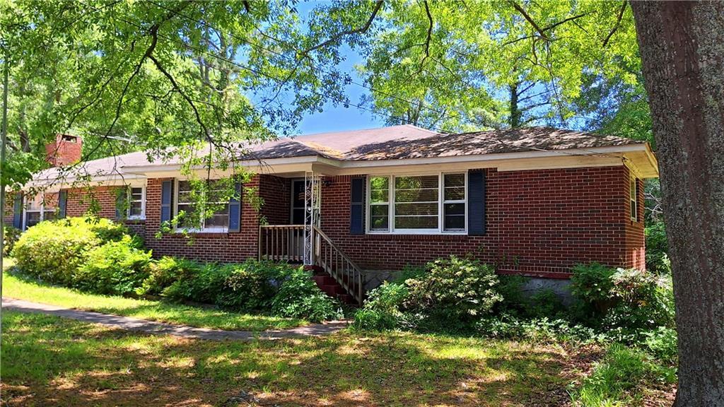 1239 Milstead Ave., Conyers, GA 30012