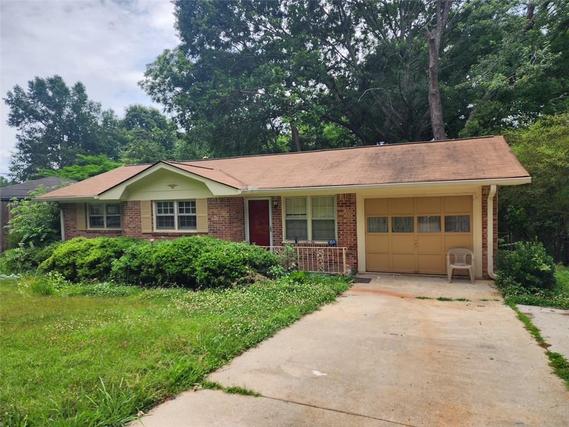 New Homes with Master Bedrooms on the 1st Floor That Attend Stone Mountain Middle School: May 16th to May 22nd