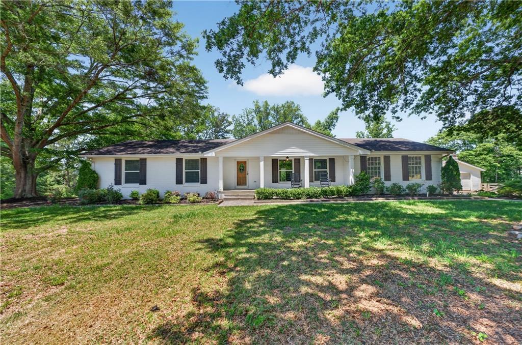 511 Bart Manous Rd., Canton, GA 30115