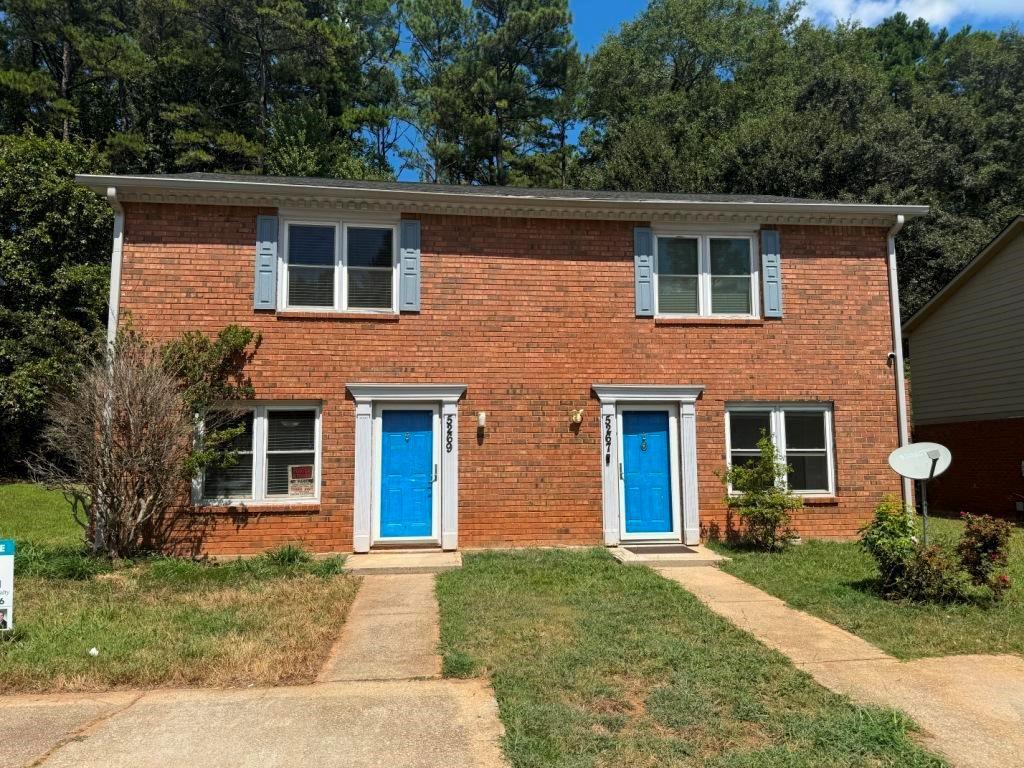 5267 Ridge Forest Dr., Stone Mountain, GA 30083