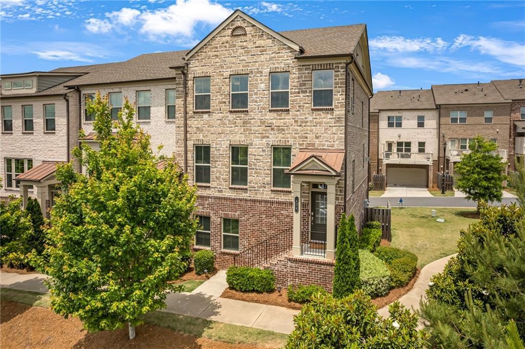424 Montclair Ct., Woodstock, GA 30188