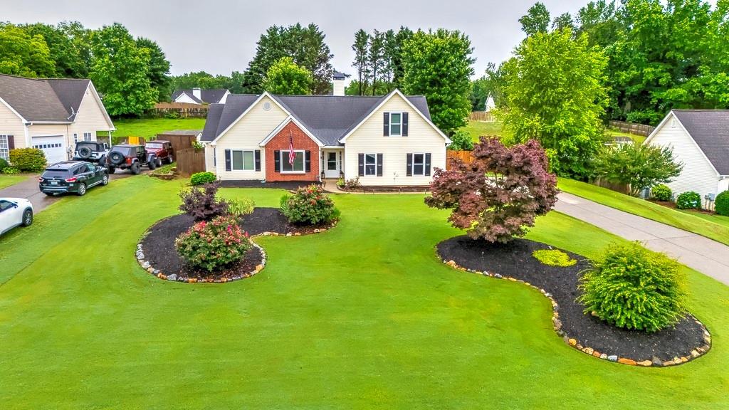 6145 Devonshire Dr., Flowery Branch, GA 30542