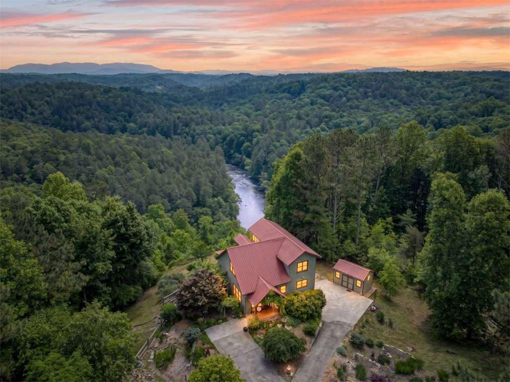 95 Scenic Way, Ellijay, GA 30540