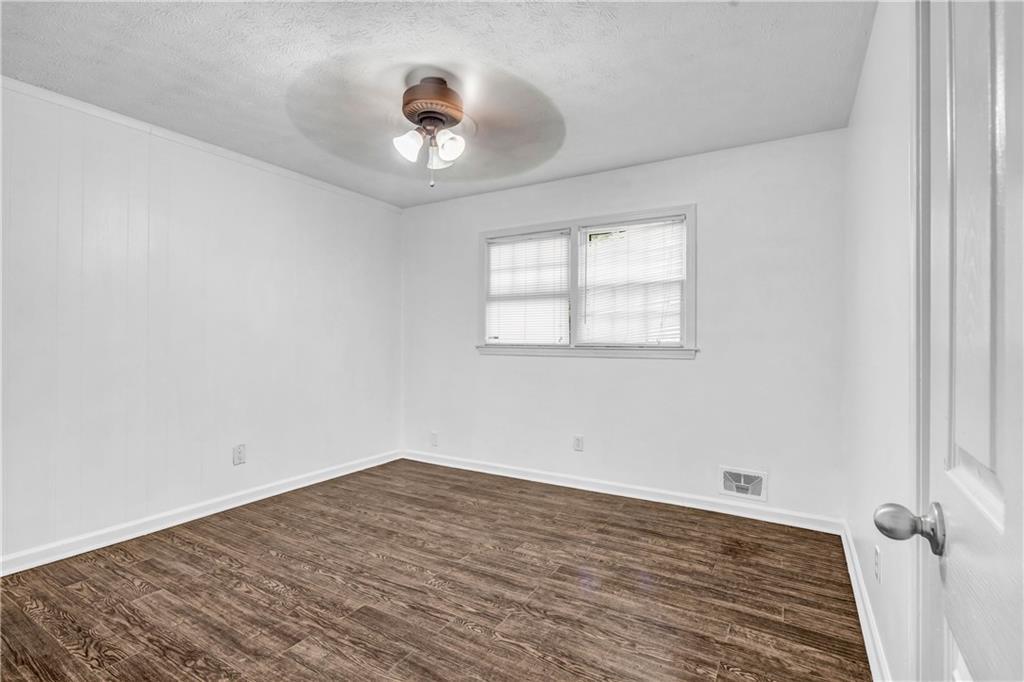 1327 Cotton Creek Dr., Lawrenceville, GA 30045