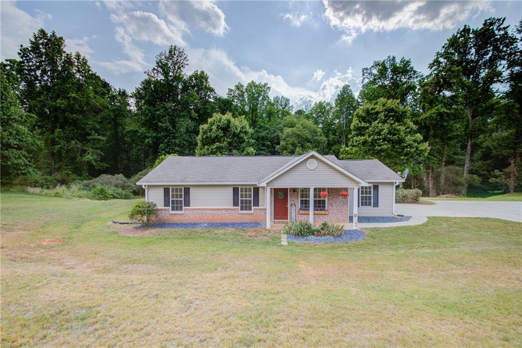 2968 Sky Lake Cir., Gainesville, GA 30506