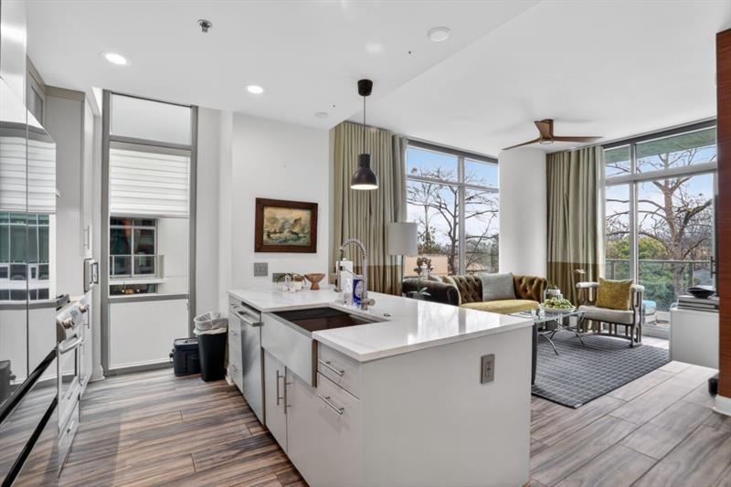 905 Juniper St. #403, Atlanta, GA 30309