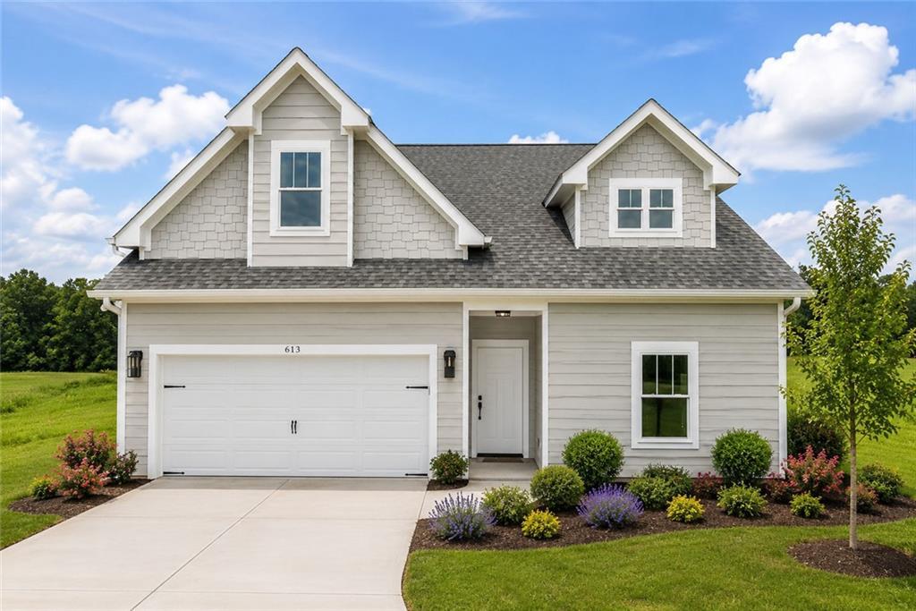 693 Racetrack Rd., Toccoa, GA 30577