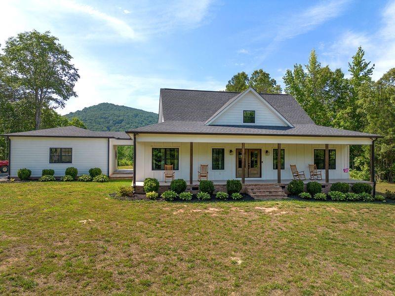 1084 Shahan Ln., La Fayette, GA 30728