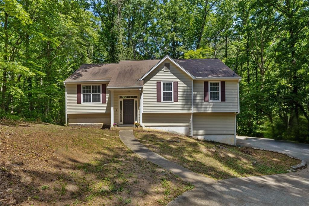 3138 Skyler Ct., Douglasville, GA 30135